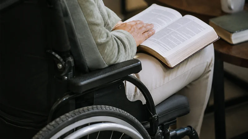 A women in a wheelchair