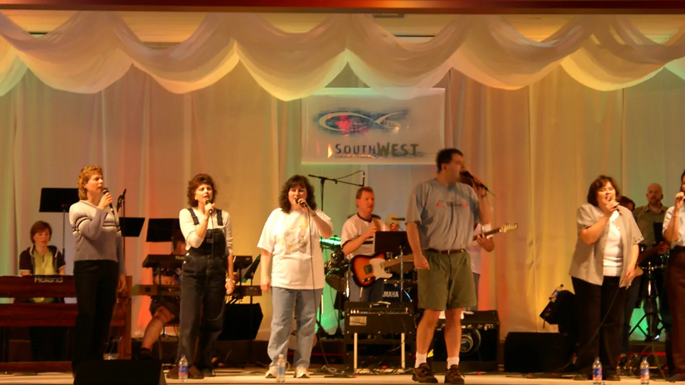2020 - worship on stage at SouthWest